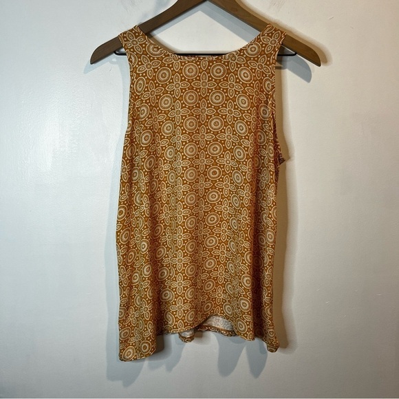 Women’s | LOFT Mixed Media Tile Print Sleeveless Blouse | Medium - Picture 1 of 7